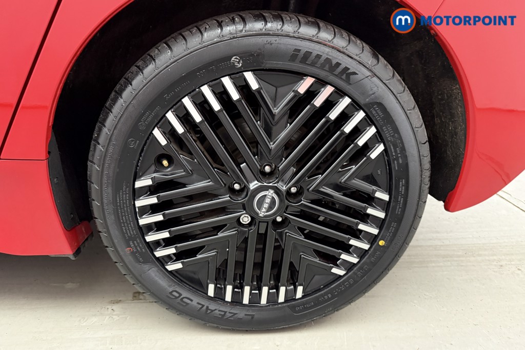 Nissan Leaf N-Connecta Automatic Electric Hatchback - Stock Number (1626711) - 24th supplementary image