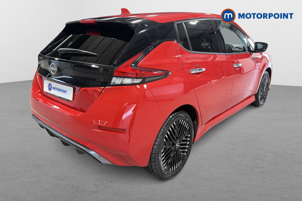 Nissan Leaf N-Connecta Automatic Electric Hatchback - Stock Number (1626711) - Drivers side rear corner