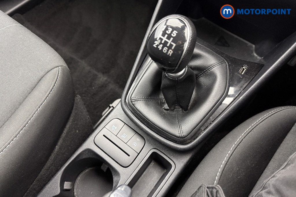 Ford Fiesta Trend Manual Petrol Hatchback - Stock Number (1627159) - 4th supplementary image
