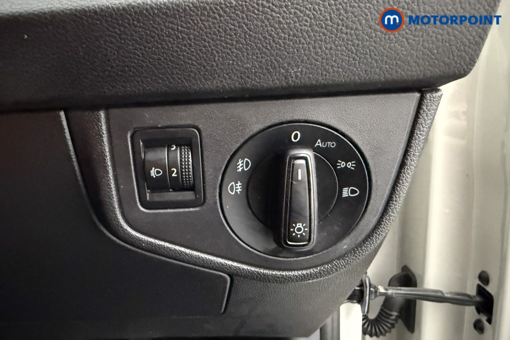 Volkswagen Taigo R-Line Automatic Petrol SUV - Stock Number (1627341) - 5th supplementary image