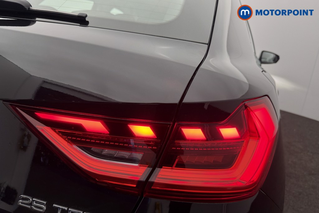 Audi A1 Technik Manual Petrol Hatchback - Stock Number (1628300) - 15th supplementary image