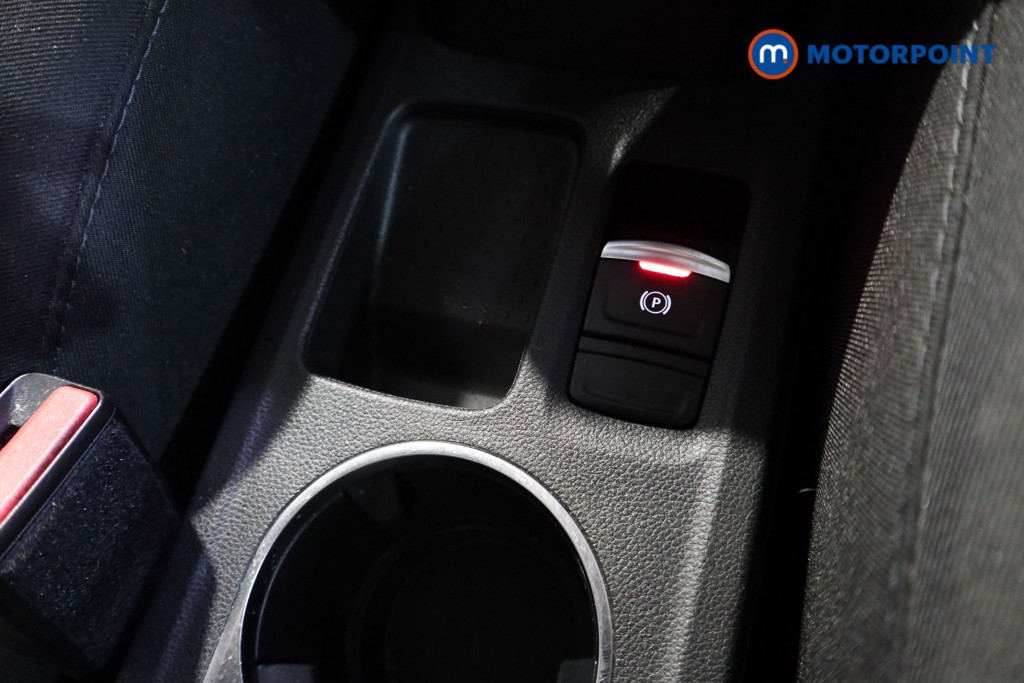 Renault Captur Iconic Edition Automatic Petrol SUV - Stock Number (1628322) - 11th supplementary image