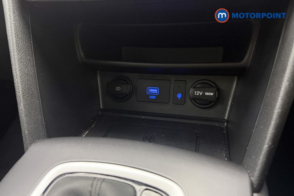 Hyundai Kona Premium Automatic Petrol-Electric Hybrid SUV - Stock Number (1628401) - 14th supplementary image