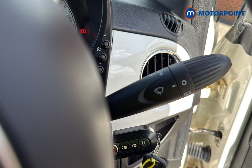 Fiat 500 Lounge Manual Petrol Hatchback - Stock Number (1628652) - 6th supplementary image