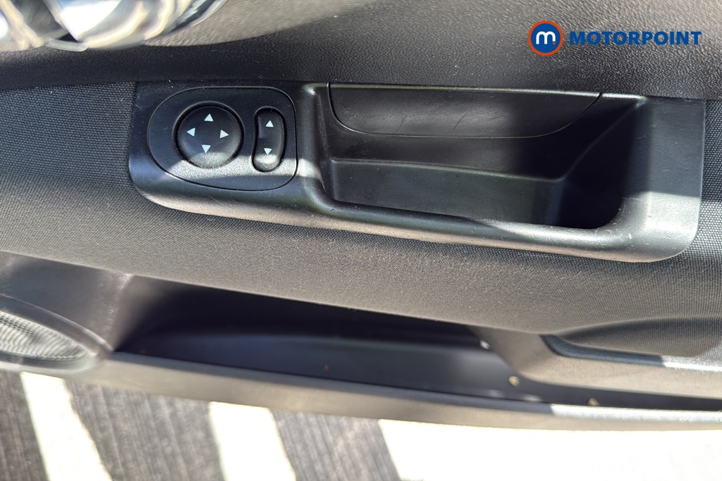 Fiat 500 Lounge Manual Petrol Hatchback - Stock Number (1628652) - 19th supplementary image