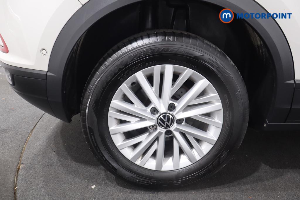 Volkswagen T-Roc Life Automatic Petrol SUV - Stock Number (1629035) - 29th supplementary image