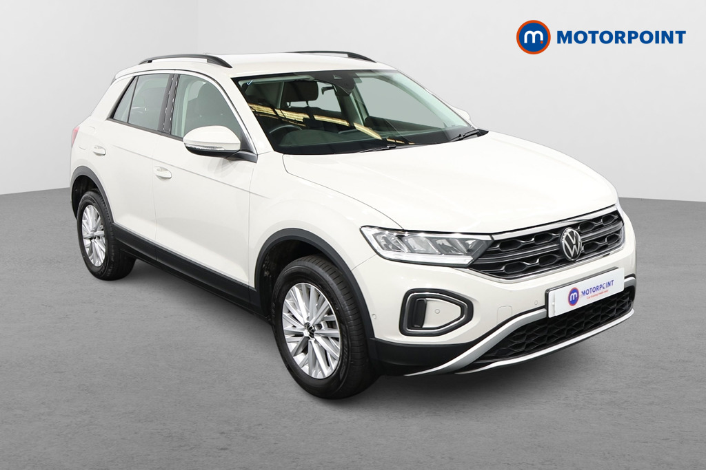 Volkswagen T-Roc Life Automatic Petrol SUV - Stock Number (1629035) - Drivers side front corner