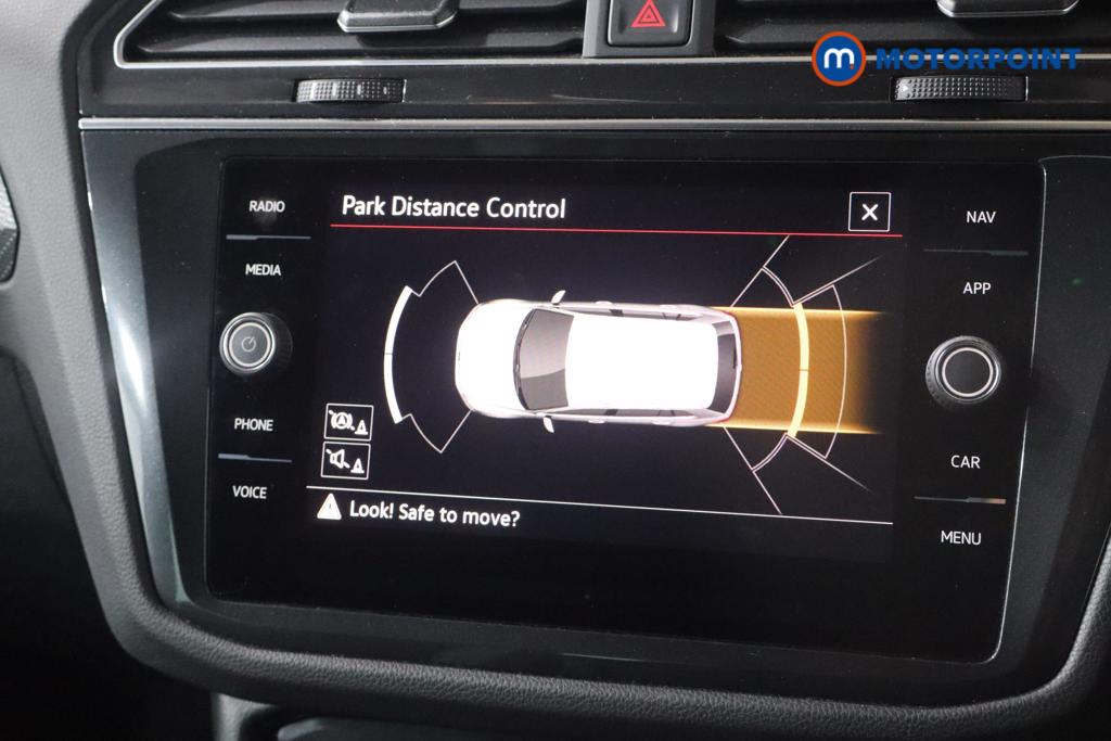 Volkswagen Tiguan R-Line Automatic Petrol SUV - Stock Number (1629036) - 14th supplementary image