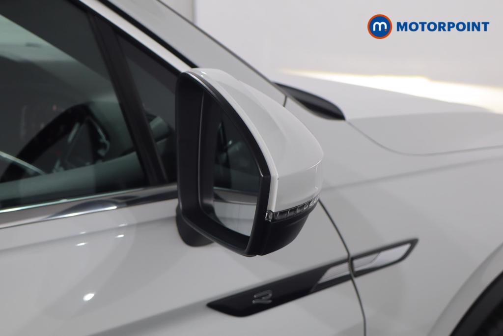 Volkswagen Tiguan R-Line Automatic Petrol SUV - Stock Number (1629036) - 16th supplementary image