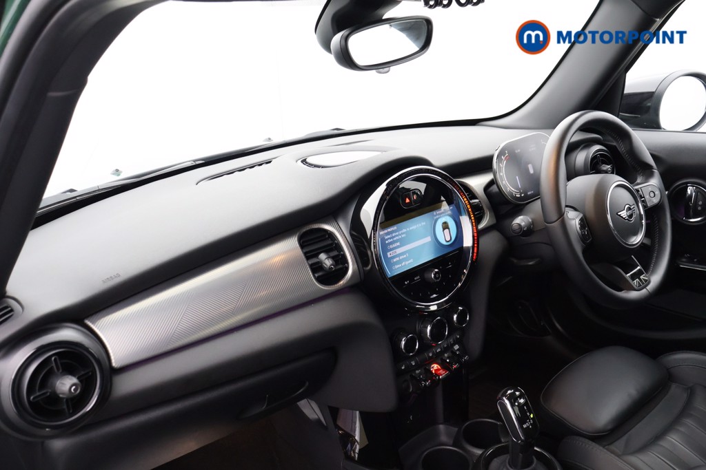 Mini Hatchback Cooper Exclusive Automatic Petrol Hatchback - Stock Number (1629776) - 17th supplementary image