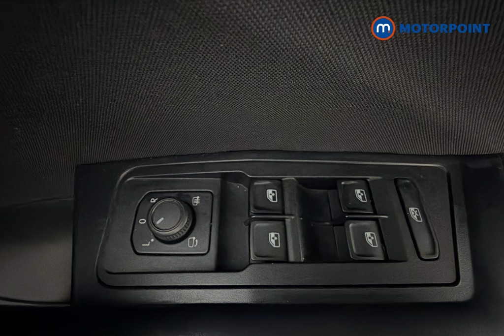 Volkswagen T-Roc Life Automatic Petrol SUV - Stock Number (1629869) - 20th supplementary image