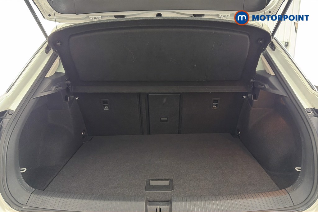 Volkswagen T-Roc Life Automatic Petrol SUV - Stock Number (1629869) - 33rd supplementary image