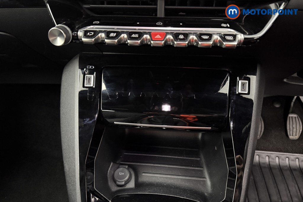 Peugeot 2008 Allure Manual Petrol SUV - Stock Number (1630175) - 11th supplementary image