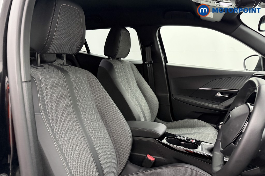 Peugeot 2008 Allure Manual Petrol SUV - Stock Number (1630175) - 14th supplementary image