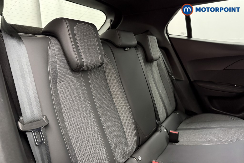 Peugeot 2008 Allure Manual Petrol SUV - Stock Number (1630175) - 19th supplementary image