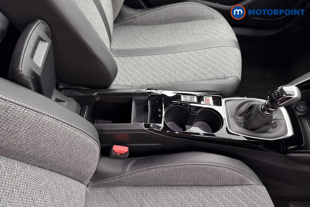 Peugeot 2008 Allure Manual Petrol SUV - Stock Number (1630223) - 12th supplementary image