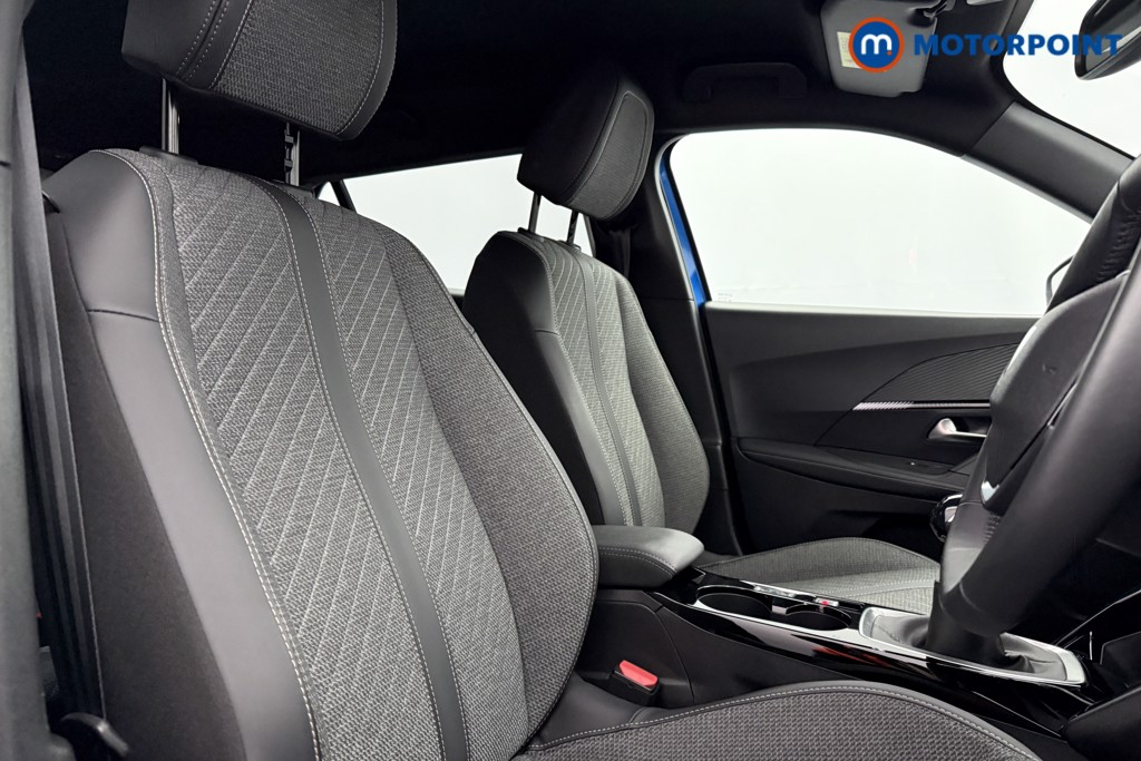 Peugeot 2008 Allure Manual Petrol SUV - Stock Number (1630223) - 16th supplementary image