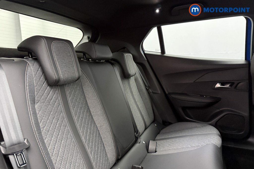 Peugeot 2008 Allure Manual Petrol SUV - Stock Number (1630223) - 19th supplementary image
