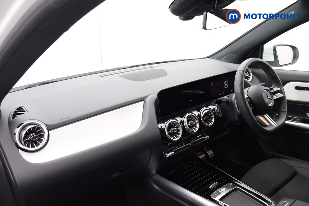 Mercedes-Benz GLA Amg Line Automatic Petrol SUV - Stock Number (1630354) - 17th supplementary image