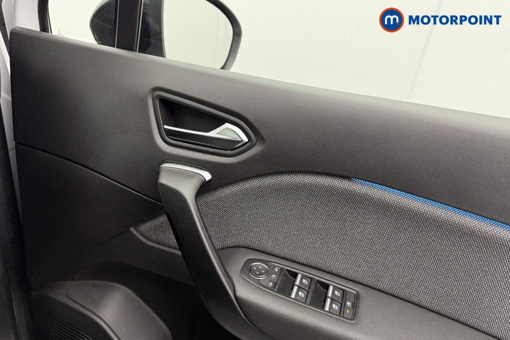 Renault Captur Techno Automatic Petrol-Electric Hybrid SUV - Stock Number (1630457) - 9th supplementary image
