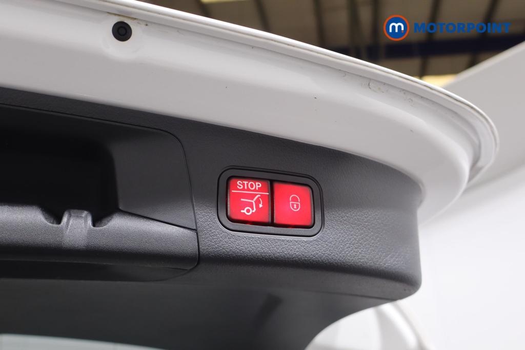 Mercedes-Benz GLA Amg Line Automatic Petrol SUV - Stock Number (1630711) - 26th supplementary image