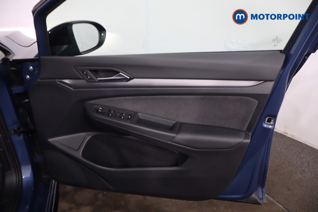 Volkswagen Golf Black Edition Automatic Petrol Hatchback - Stock Number (1631171) - 25th supplementary image