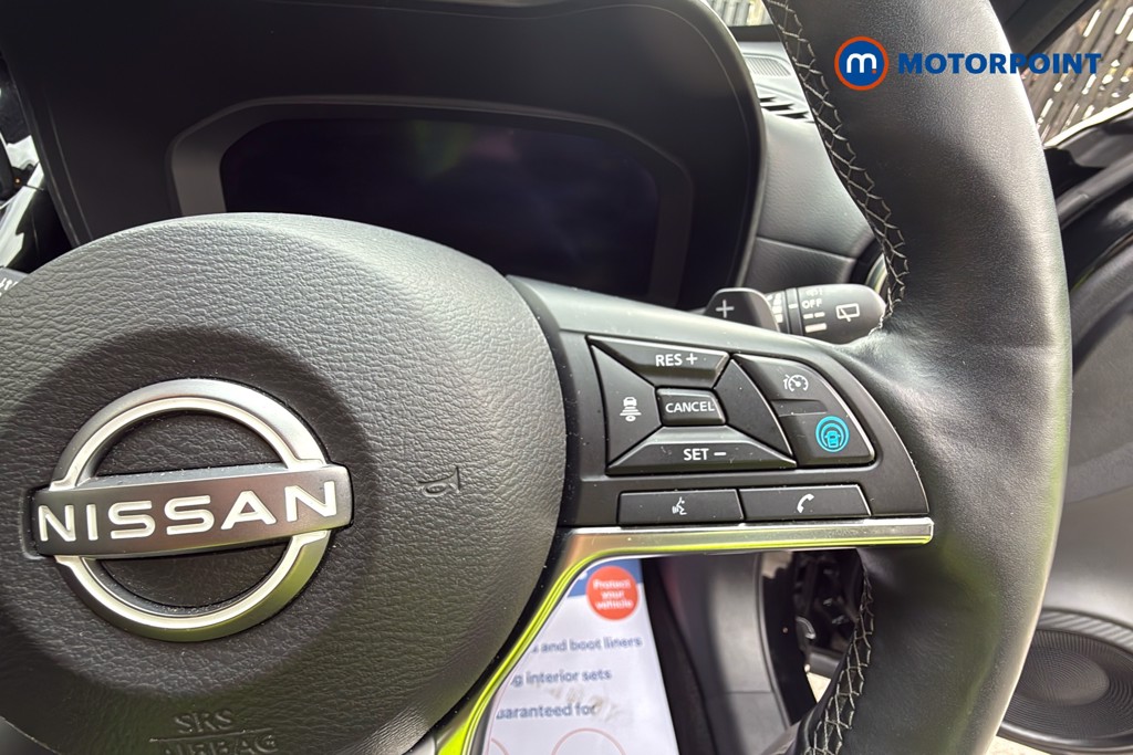 Nissan Juke Tekna Automatic Petrol SUV - Stock Number (1631258) - 4th supplementary image