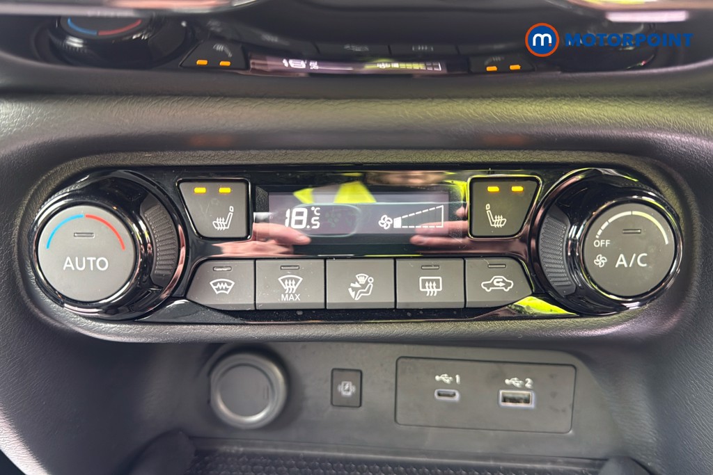 Nissan Juke Tekna Automatic Petrol SUV - Stock Number (1631258) - 14th supplementary image