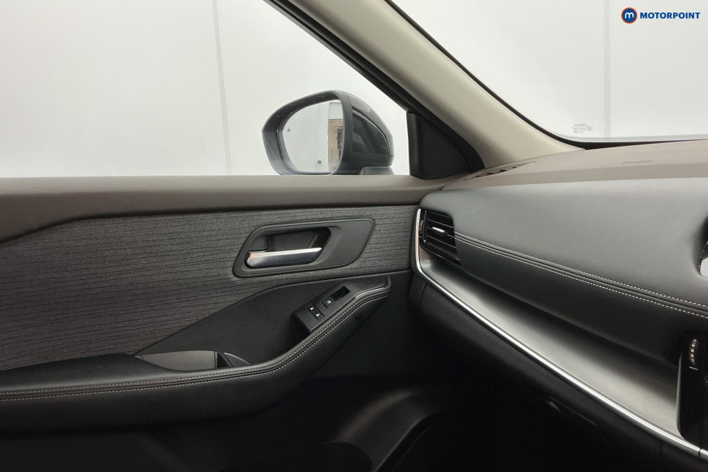 Nissan X-Trail N-Connecta Automatic Petrol-Electric Hybrid SUV - Stock Number (1631284) - 21st supplementary image