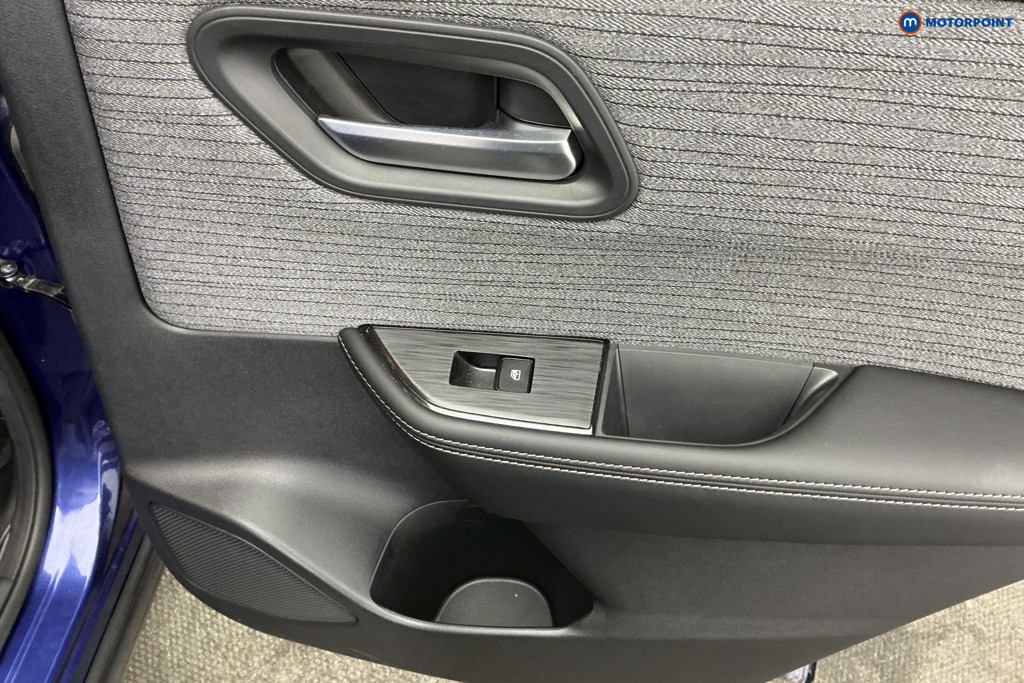 Nissan X-Trail N-Connecta Automatic Petrol-Electric Hybrid SUV - Stock Number (1631284) - 30th supplementary image
