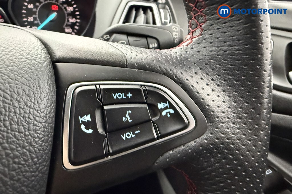 Ford Kuga St-Line Edition Manual Diesel SUV - Stock Number (1632303) - 8th supplementary image