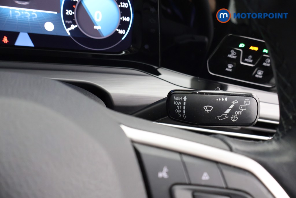 Volkswagen Golf Style Manual Petrol Hatchback - Stock Number (1632478) - 6th supplementary image