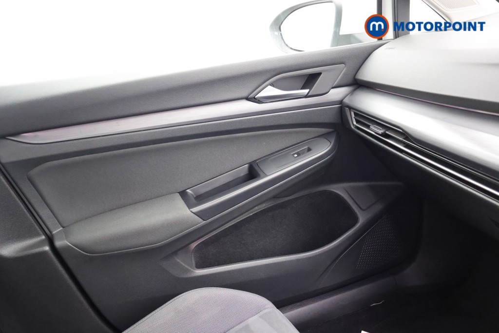 Volkswagen Golf Style Manual Petrol Hatchback - Stock Number (1632478) - 10th supplementary image