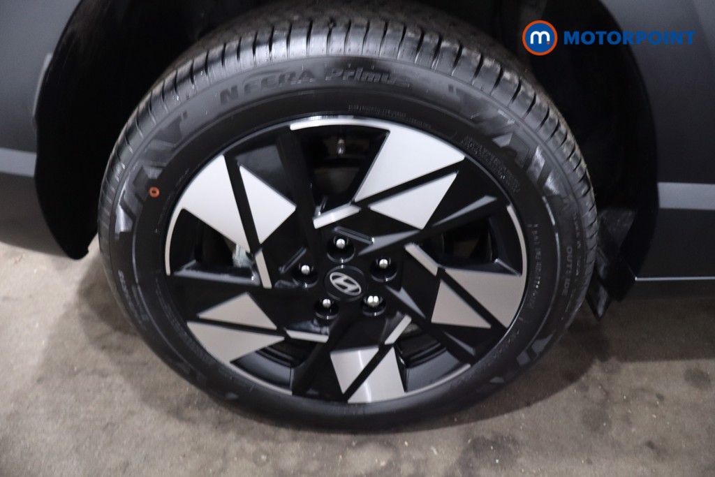 Hyundai Kona Advance Automatic Petrol-Electric Hybrid SUV - Stock Number (1632807) - 9th supplementary image