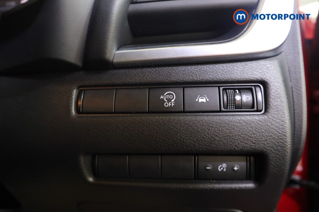 Nissan Qashqai Acenta Premium Manual Petrol SUV - Stock Number (1632858) - 12th supplementary image