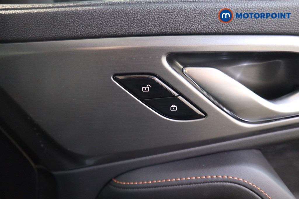 Mg Motor Uk HS Trophy Automatic Petrol-Electric Hybrid SUV - Stock Number (1632868) - 12th supplementary image