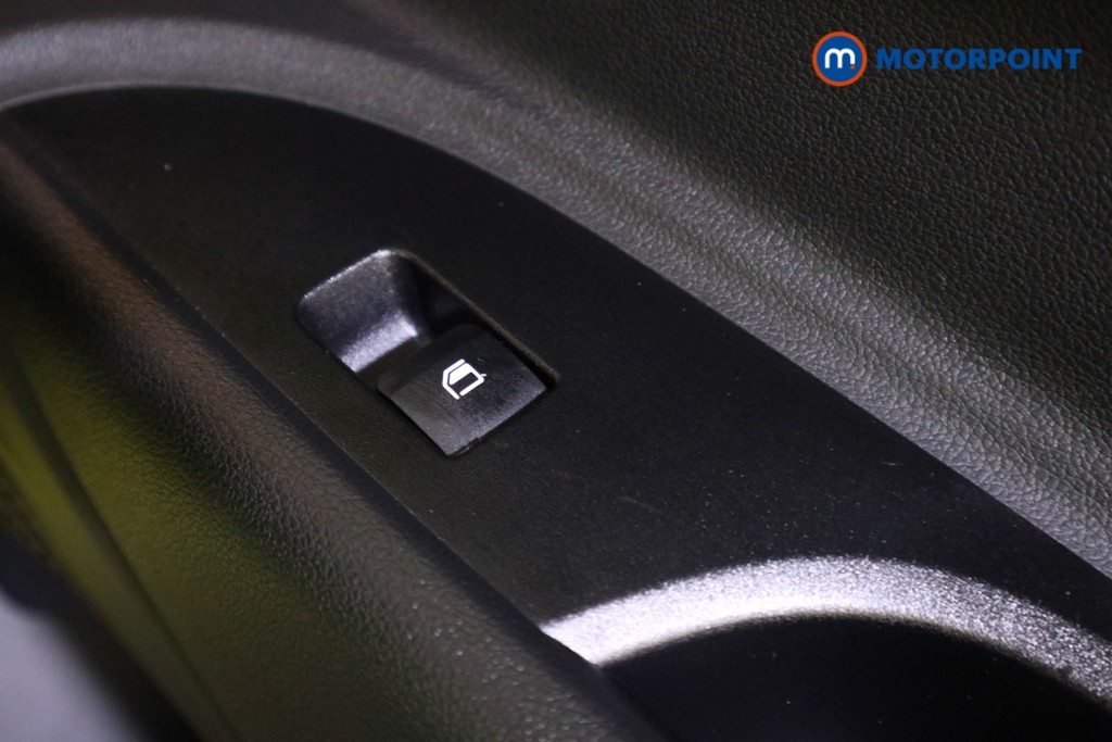 Hyundai I20 Premium Manual Petrol Hatchback - Stock Number (1633214) - 17th supplementary image