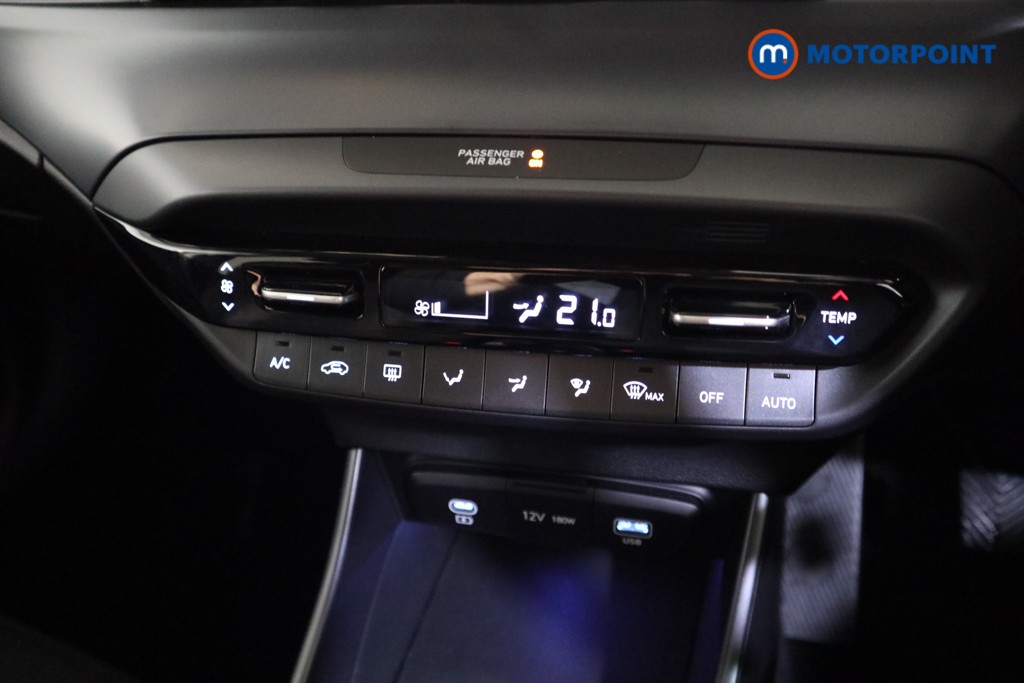 Hyundai I20 Premium Manual Petrol Hatchback - Stock Number (1633219) - 8th supplementary image