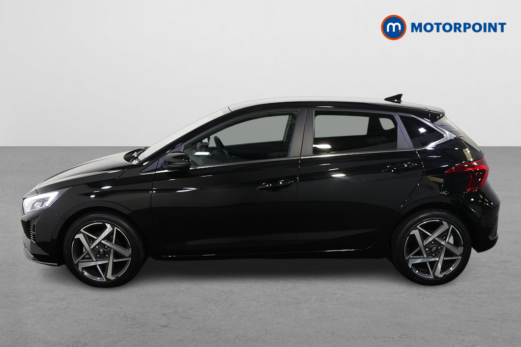 Hyundai I20 Premium Manual Petrol Hatchback - Stock Number (1633219) - Passenger side