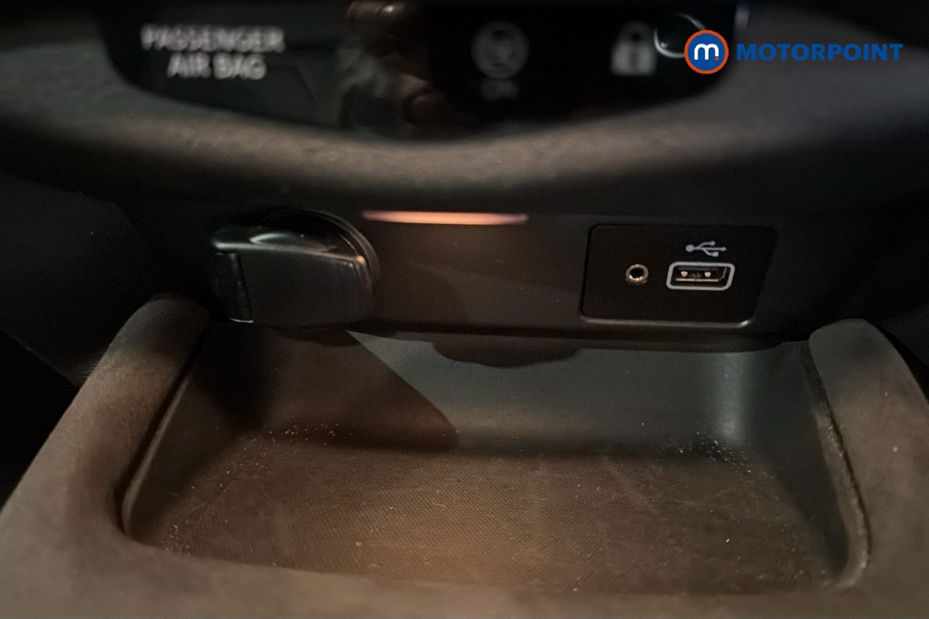 Nissan Juke Tekna-Plus Manual Petrol SUV - Stock Number (1633779) - 17th supplementary image