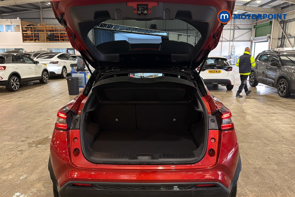 Nissan Juke Tekna-Plus Manual Petrol SUV - Stock Number (1633779) - 33rd supplementary image