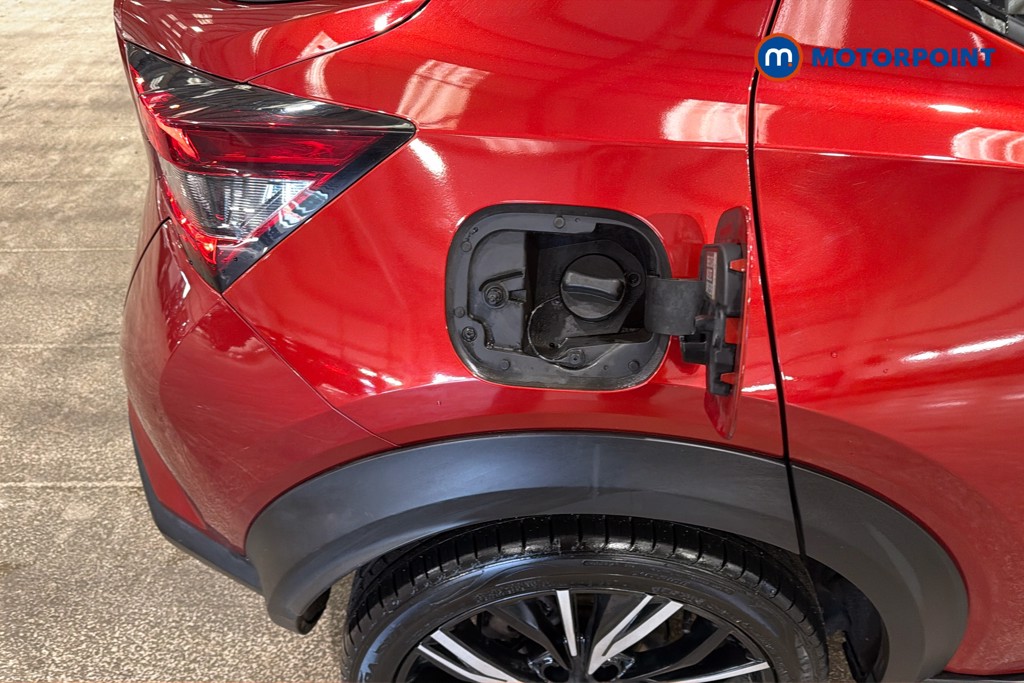 Nissan Juke Tekna-Plus Manual Petrol SUV - Stock Number (1633779) - 41st supplementary image