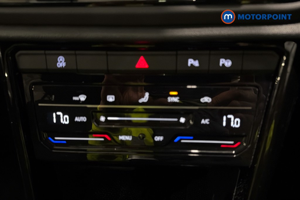 Volkswagen T-Roc Style Design Automatic Petrol SUV - Stock Number (1633880) - 12th supplementary image