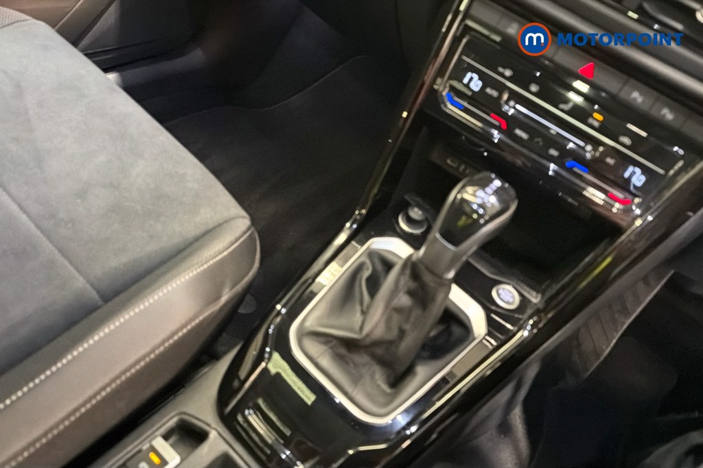 Volkswagen T-Roc Style Design Automatic Petrol SUV - Stock Number (1633880) - 15th supplementary image