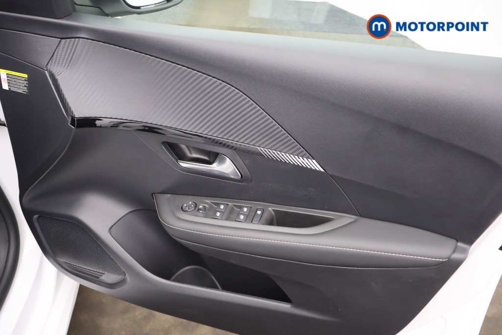 Peugeot 208 Allure Manual Petrol Hatchback - Stock Number (1634128) - 11th supplementary image