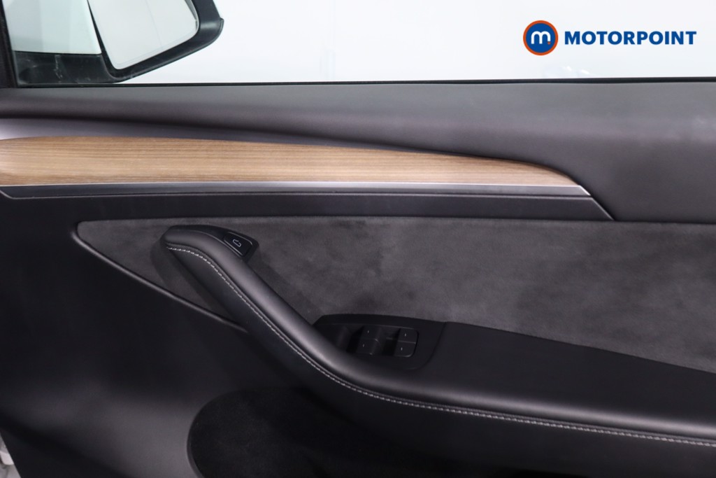 Tesla Model Y Long Range Automatic Electric SUV - Stock Number (1634171) - 24th supplementary image