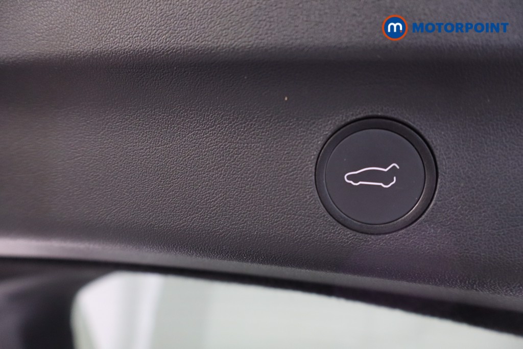 Tesla Model Y Long Range Automatic Electric SUV - Stock Number (1634171) - 39th supplementary image