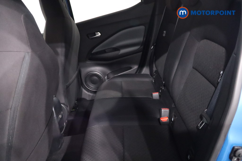 Nissan Juke N-Connecta Manual Petrol SUV - Stock Number (1634409) - 5th supplementary image