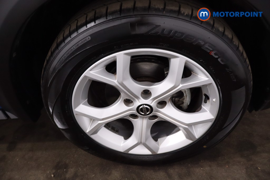 Nissan Juke N-Connecta Manual Petrol SUV - Stock Number (1634409) - 9th supplementary image