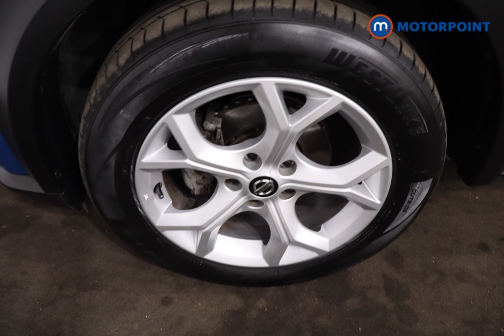 Nissan Juke N-Connecta Manual Petrol SUV - Stock Number (1634409) - 12th supplementary image